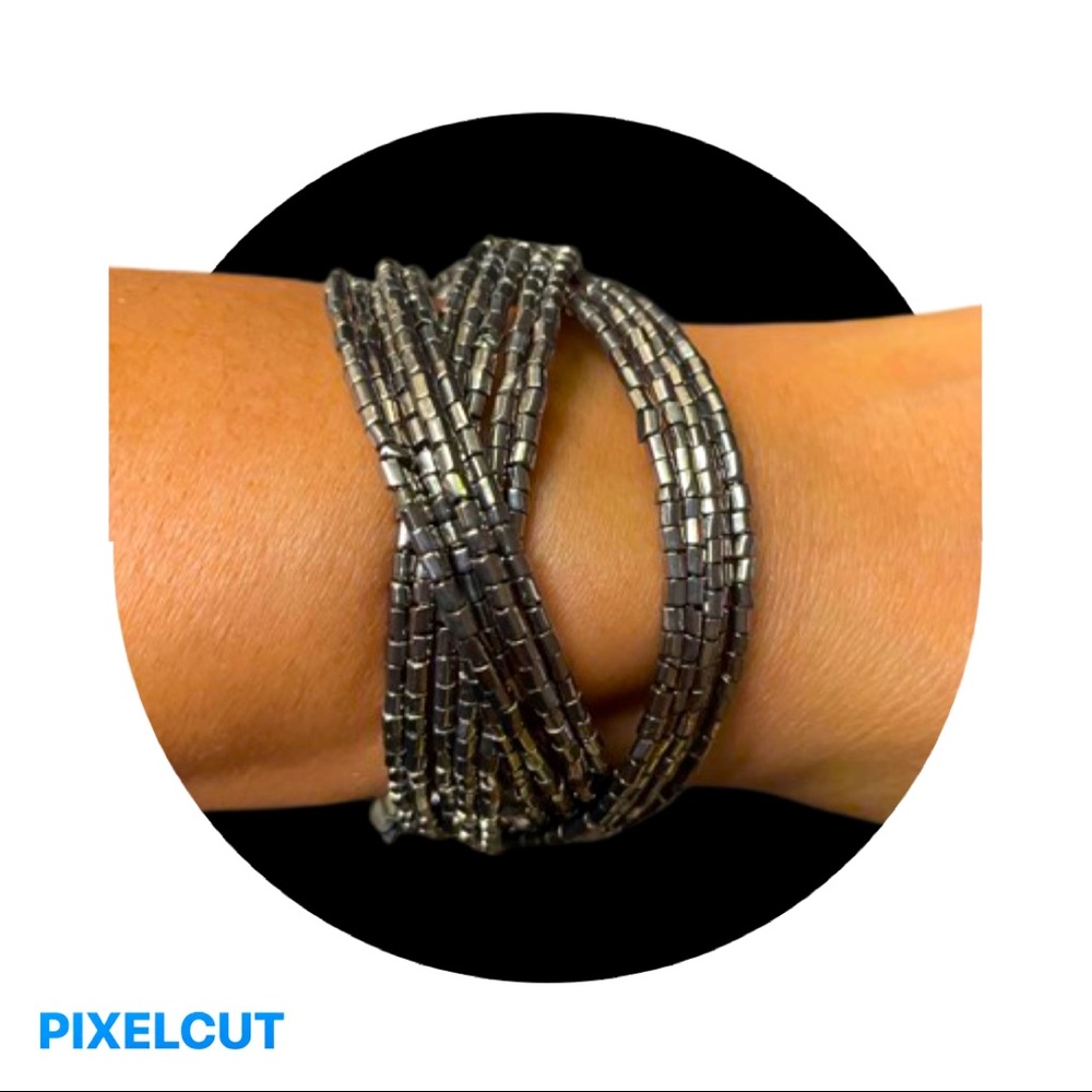 Paparazzi Woman’s Metallic Beaded Bracelet